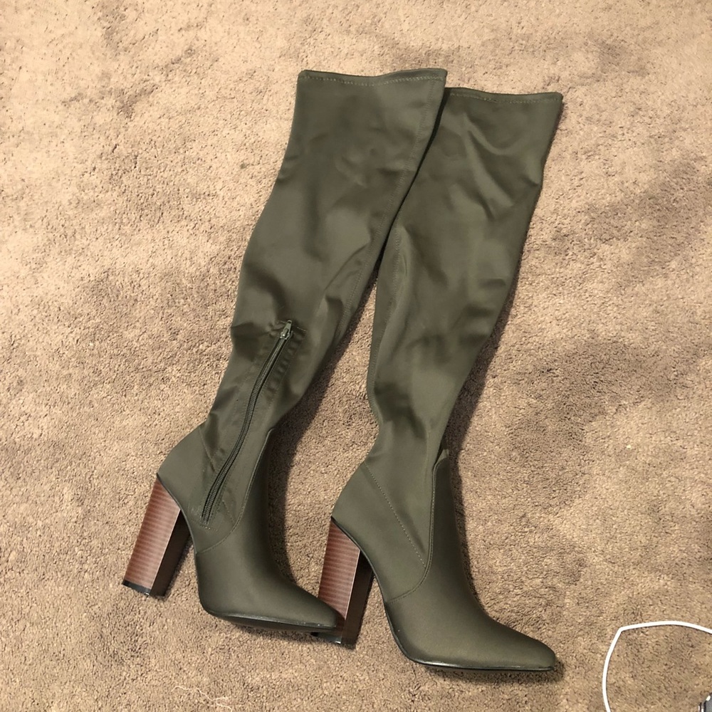 Olive boots